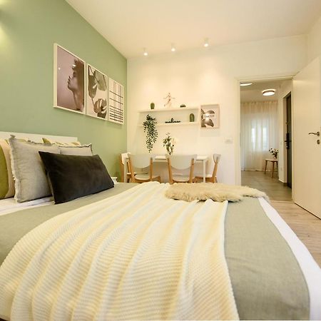 Spacious 1Br In The City Center - Amazing For Extended Stays ブカレスト エクステリア 写真