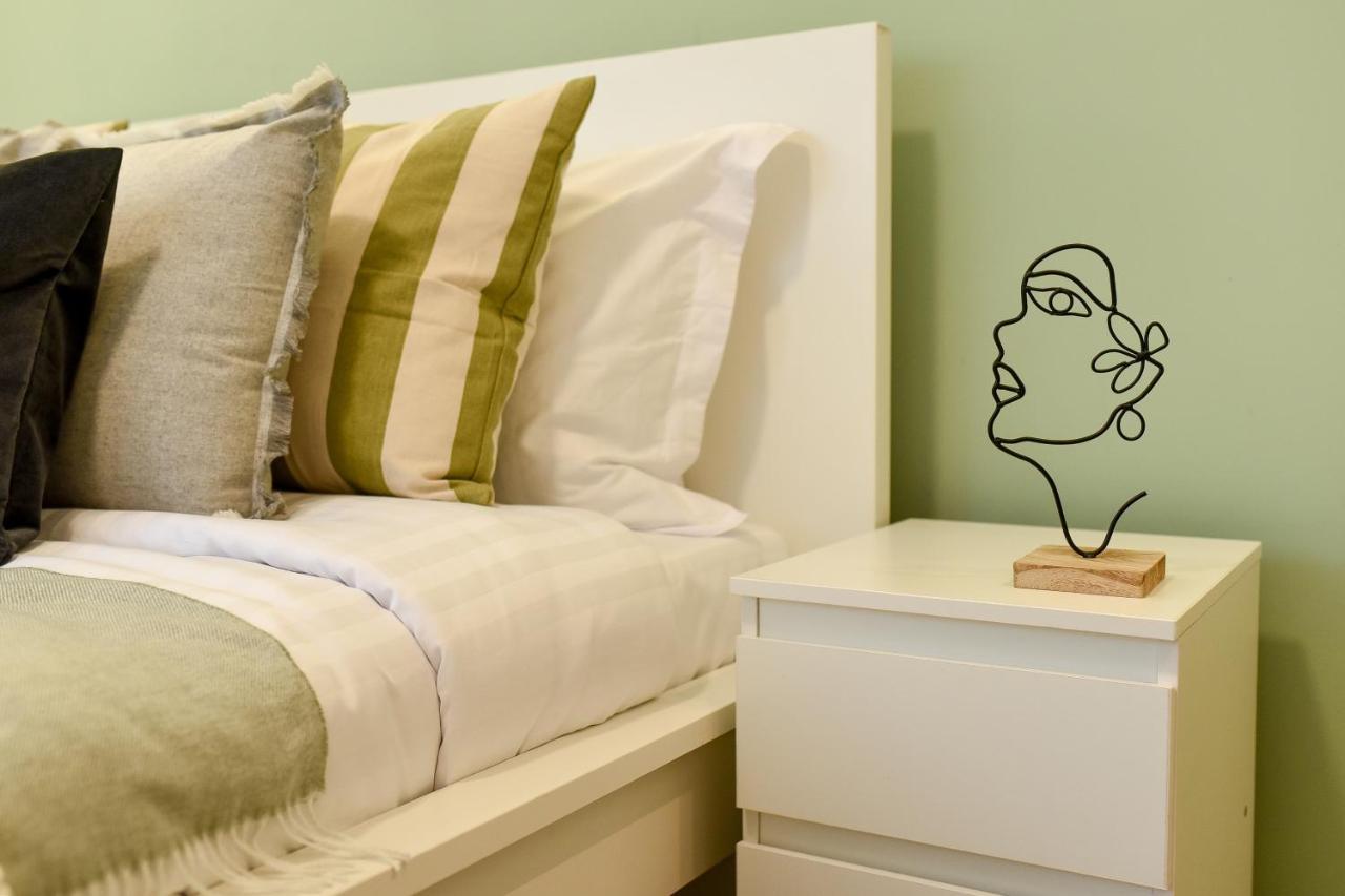 Spacious 1Br In The City Center - Amazing For Extended Stays ブカレスト エクステリア 写真