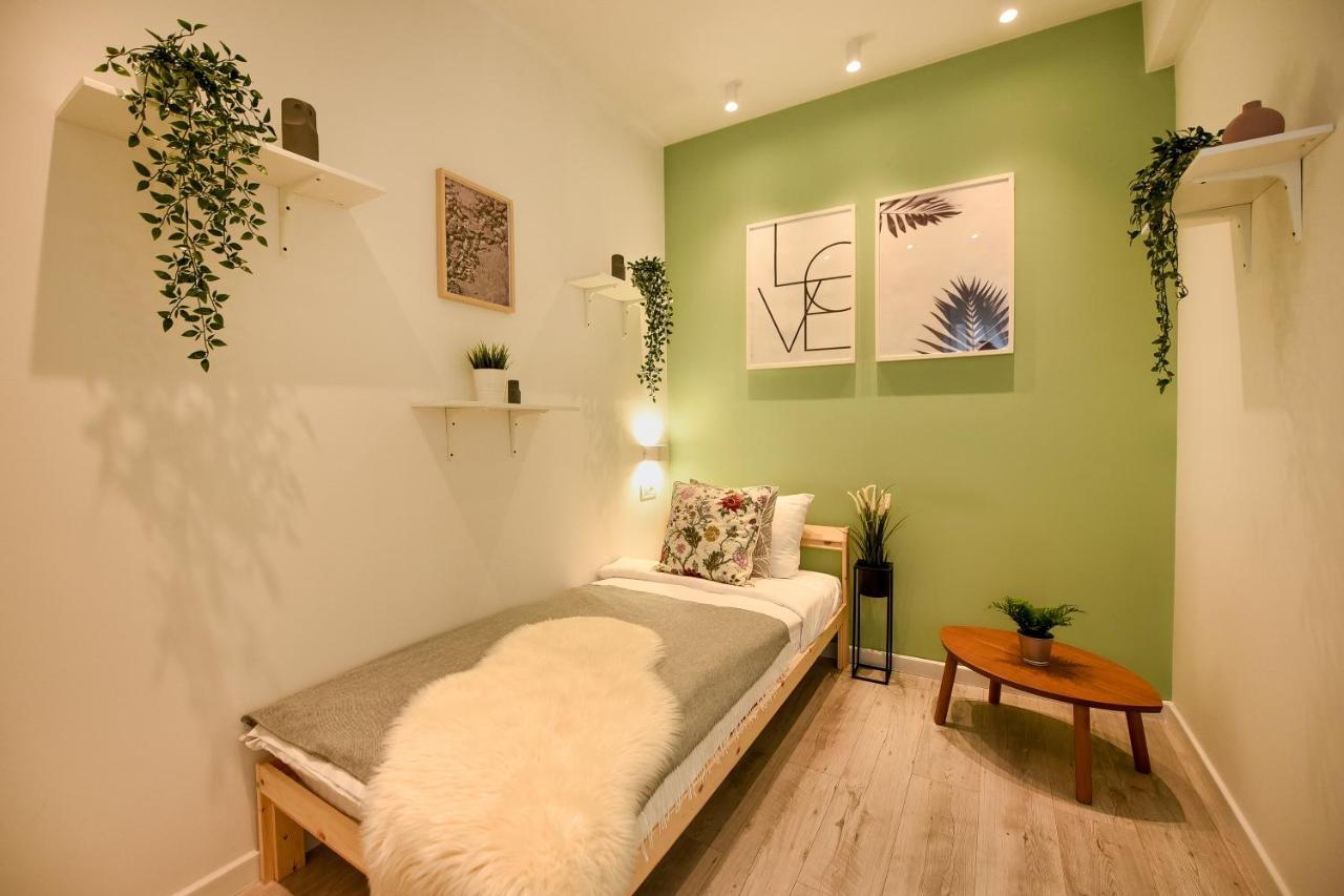 Spacious 1Br In The City Center - Amazing For Extended Stays ブカレスト エクステリア 写真